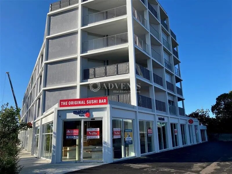 Retail in Mérignac for sale Building Photo- Image 1 of 10