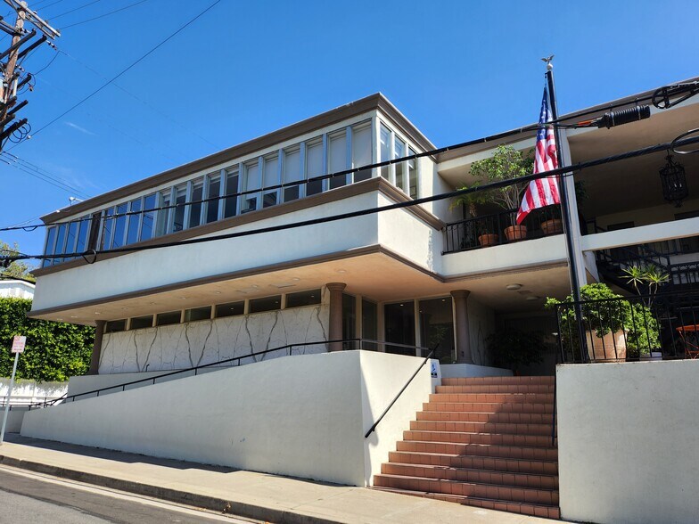 984 Monument St, Pacific Palisades, CA for rent - Building Photo - Image 2 of 5