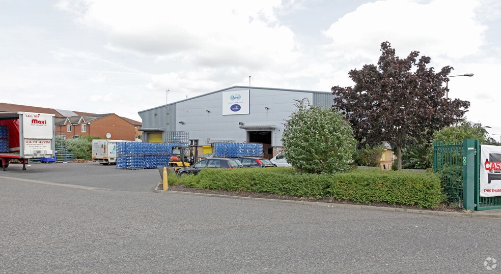 Ruston Rd, London to rent - Building Photo - Image 3 of 39