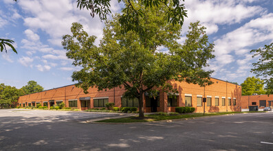 100-166 Business Center Dr, Reisterstown, MD for rent Building Photo- Image 1 of 1