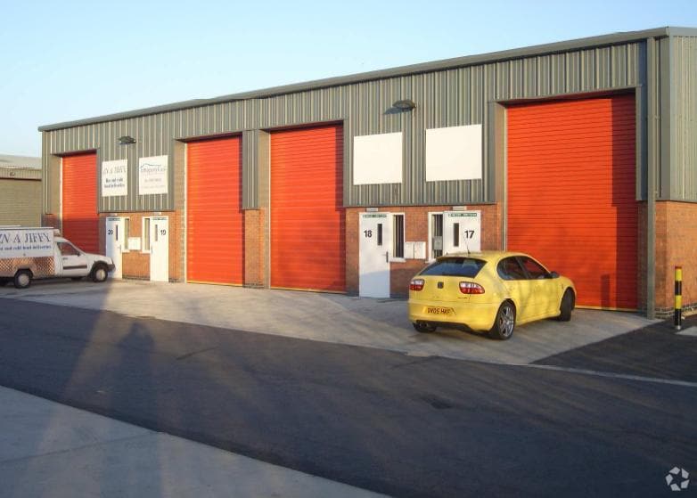 Farrier Rd, Lincoln to rent - Primary Photo - Image 1 of 3