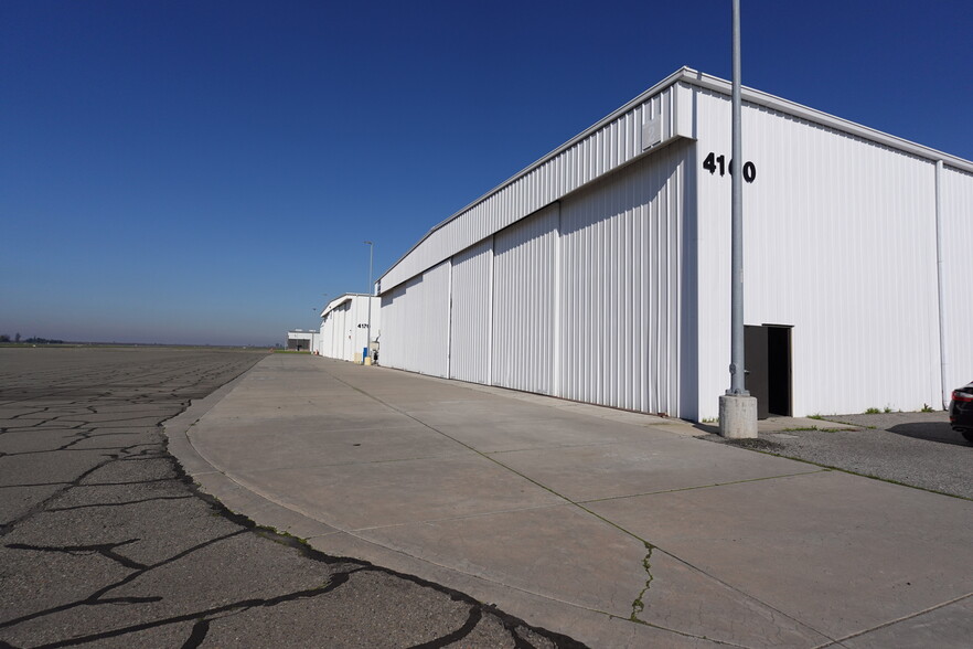 4170 Aviation Dr, Madera, CA for sale - Building Photo - Image 1 of 3