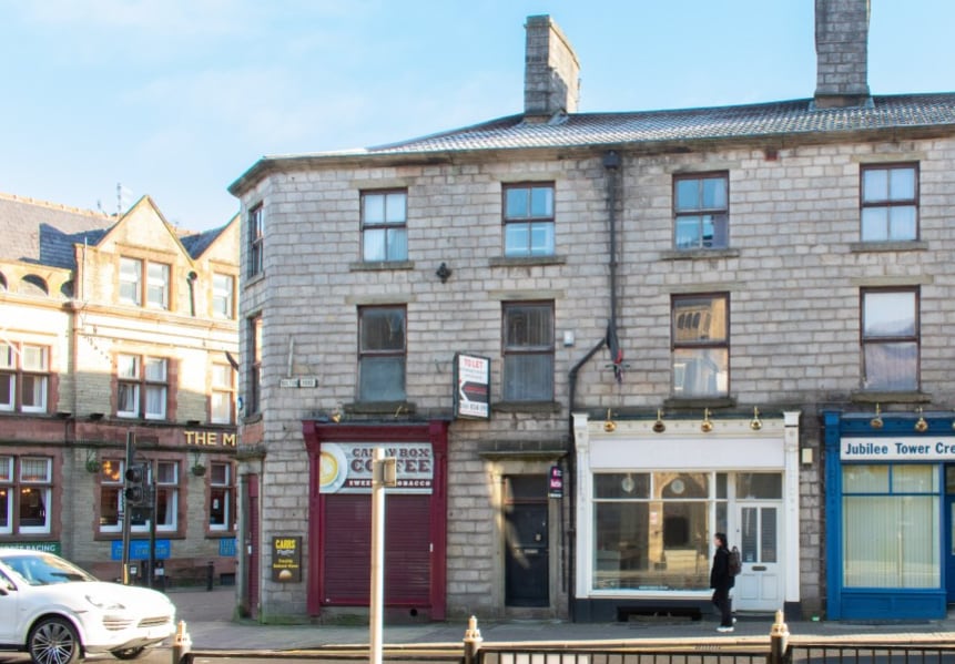 3-7 Bolton Rd, Darwen for sale Primary Photo- Image 1 of 1