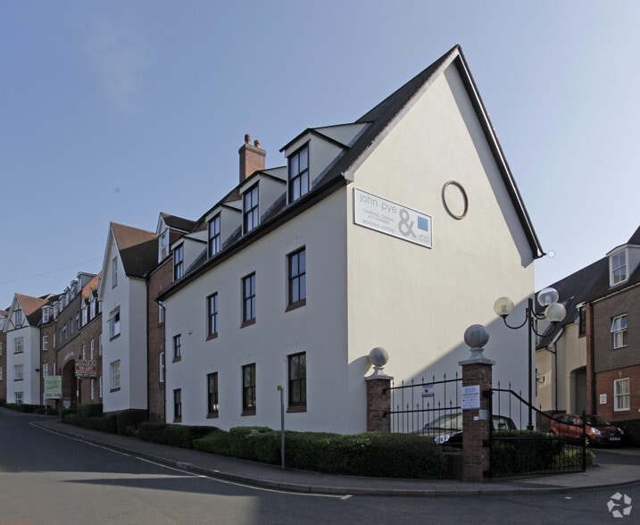 12 Reddicroft, Sutton Coldfield for sale - Primary Photo - Image 1 of 1