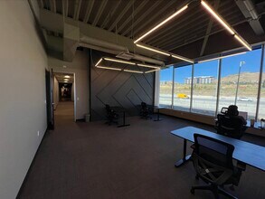 2901 W Bluegrass Blvd, Lehi, UT to rent Interior Photo- Image 2 of 7