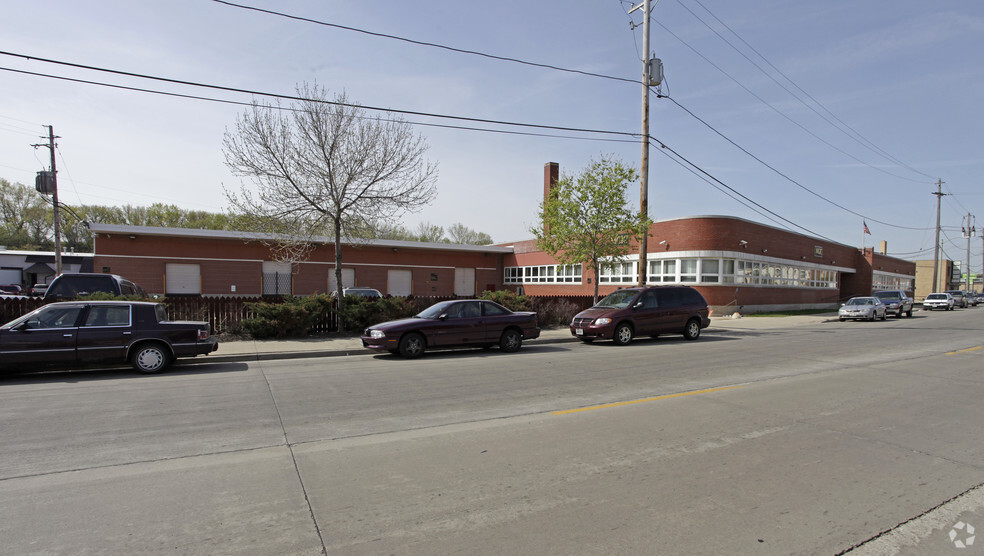 5151 W State St, Milwaukee, WI for rent - Building Photo - Image 1 of 6