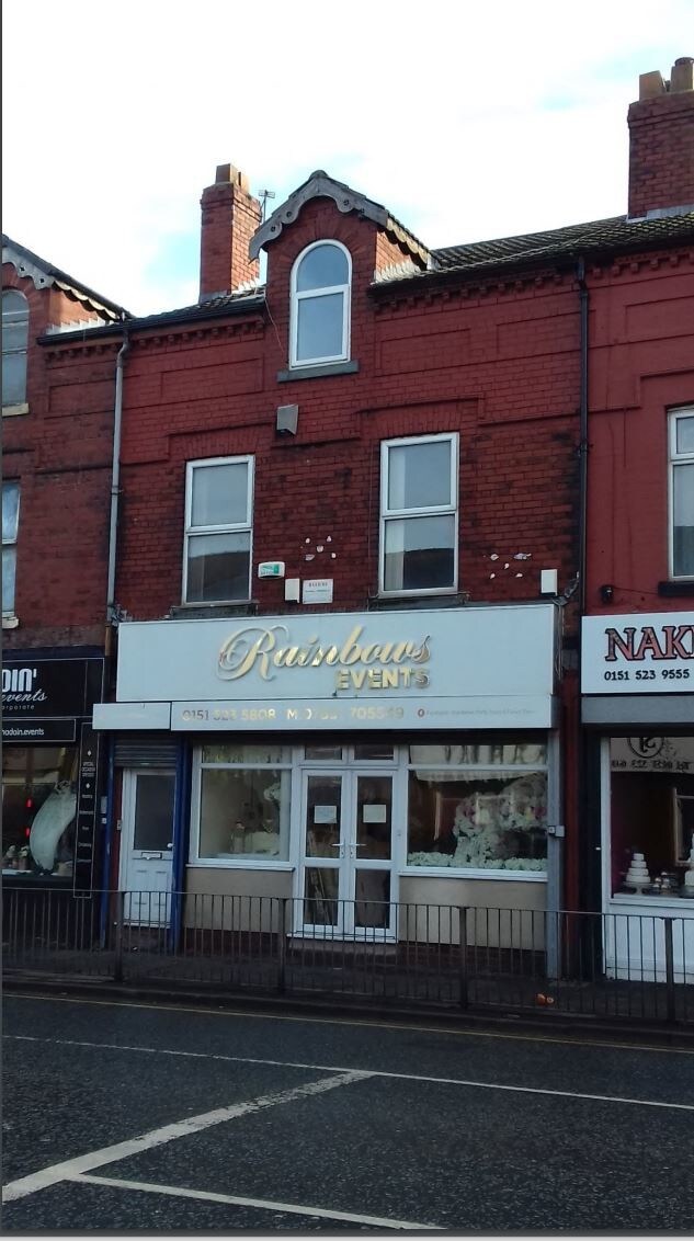 174 Warbreck Moor, Liverpool for sale Primary Photo- Image 1 of 1