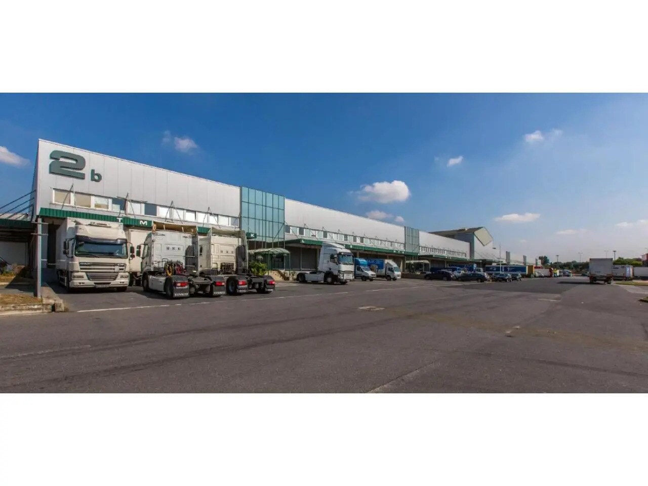 Office in Aulnay-sous-Bois to rent Building Photo- Image 1 of 7