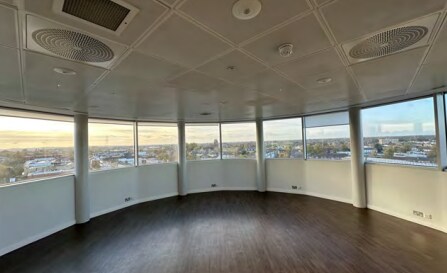 St. Marks Hl, Surbiton to rent Interior Photo- Image 1 of 9