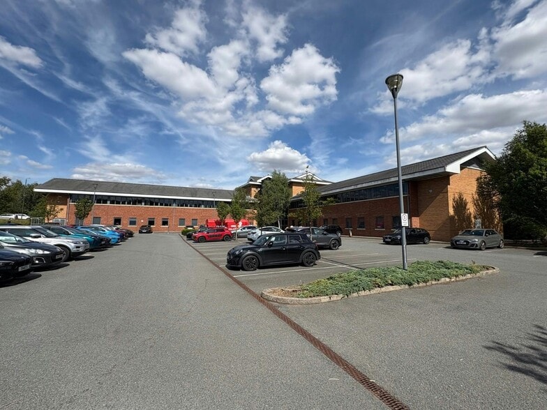 2 Midland Way, Barlborough to rent - Building Photo - Image 1 of 2