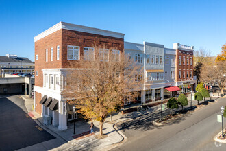 8712 Lindholm Dr, Huntersville, NC for rent Building Photo- Image 1 of 9