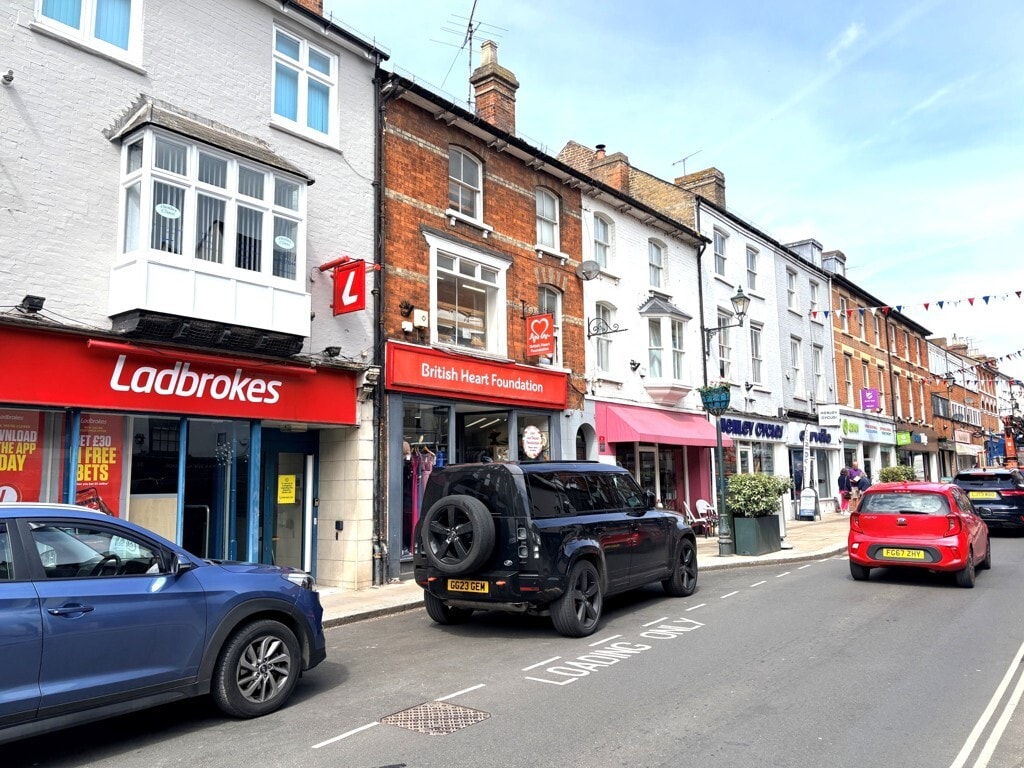 24 Duke St, Henley On Thames to rent Building Photo- Image 1 of 3