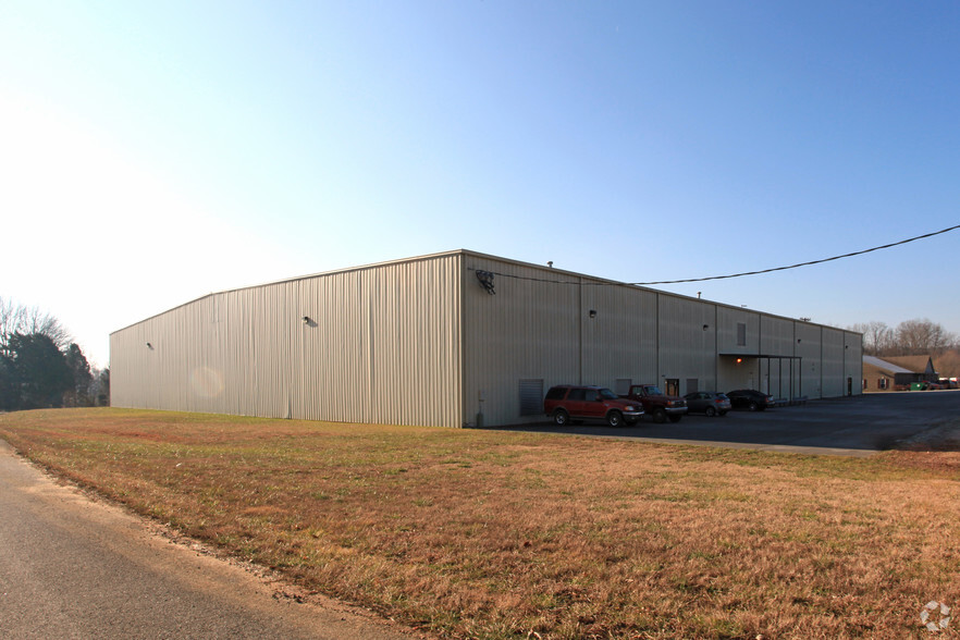 100 Quality St, Munfordville, KY for sale - Primary Photo - Image 1 of 1