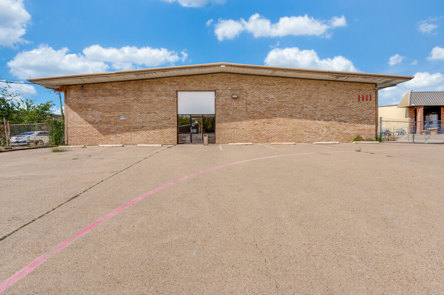 1111 Explorer St, Duncanville, TX for sale - Building Photo - Image 1 of 14