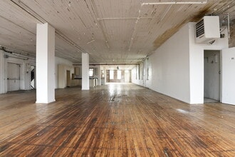 470 Flushing Ave, Brooklyn, NY for rent Interior Photo- Image 1 of 8