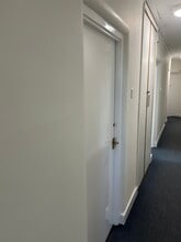 2-8 Games Rd, Barnet to rent Interior Photo- Image 1 of 4