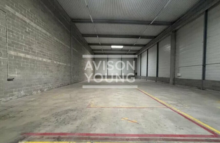Industrial in Mitry-Mory to rent - Interior Photo - Image 2 of 4