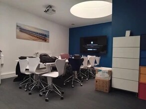 Office in Paris for sale Interior Photo- Image 1 of 26