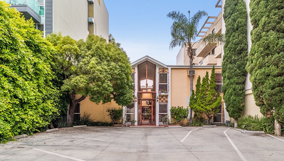 1513 6th St, Santa Monica, CA to rent Building Photo- Image 1 of 8