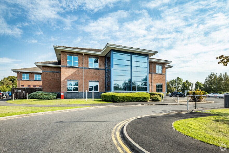 Caxton Rd, Preston to rent - Building Photo - Image 2 of 7