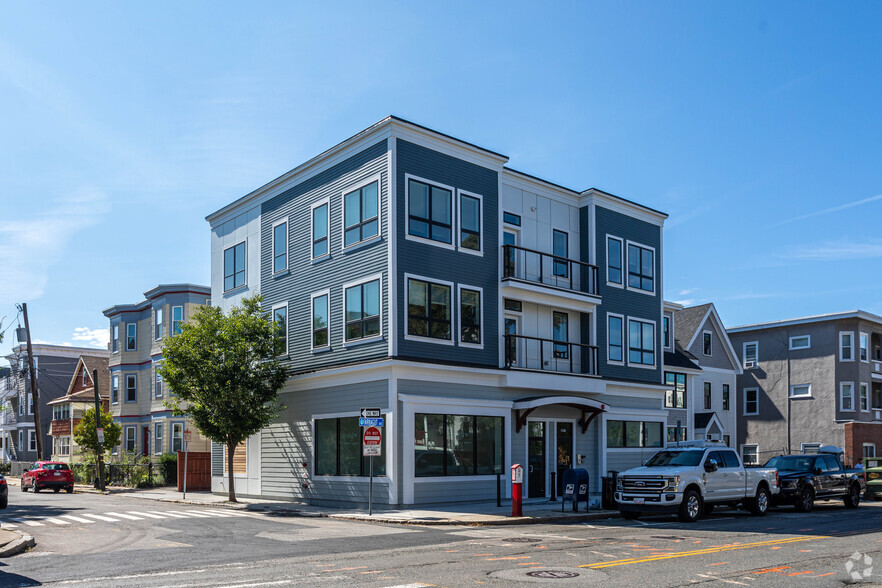 1244 Broadway, Somerville, MA for rent - Primary Photo - Image 1 of 4