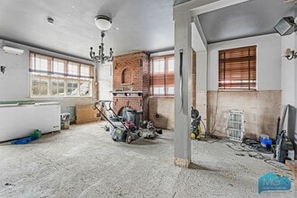 Crooked Mile, Waltham Abbey to rent Interior Photo- Image 1 of 5