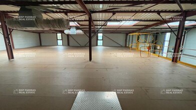 Light Industrial in Saint-Germain-de-la-Grange for sale Interior Photo- Image 2 of 9