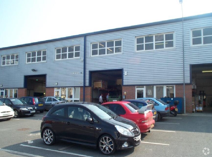 Barry Way, Newport, PO30 5GY UK