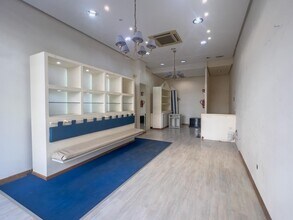 Retail in Ávila, Ávila to rent Interior Photo- Image 2 of 11