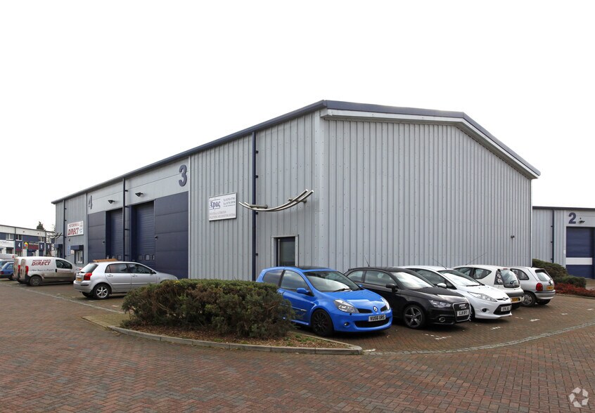 Castle Rd, Sittingbourne for sale - Building Photo - Image 1 of 1