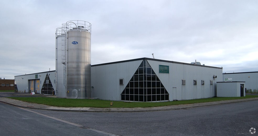 Cumbie Way, Newton Aycliffe for sale - Primary Photo - Image 1 of 1