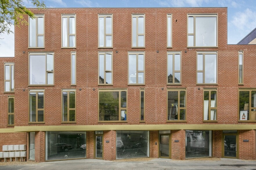 1 Bickley Rd, London to rent - Building Photo - Image 3 of 4