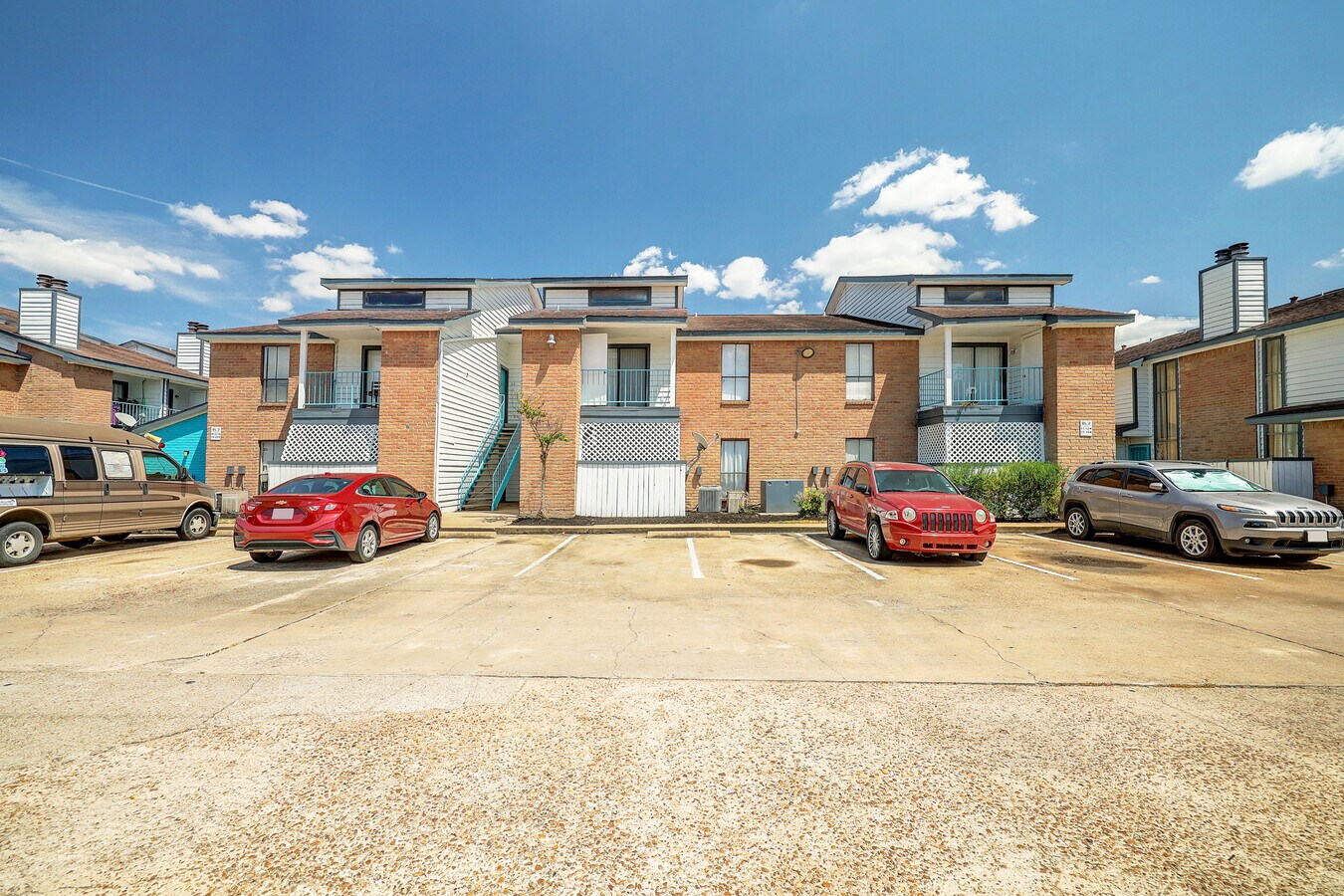 9560 Deering Dr, Houston 77036 UK