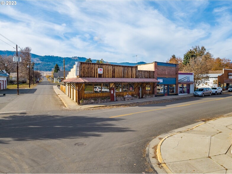 105 N Main St, Halfway, OR for sale - Building Photo - Image 1 of 19