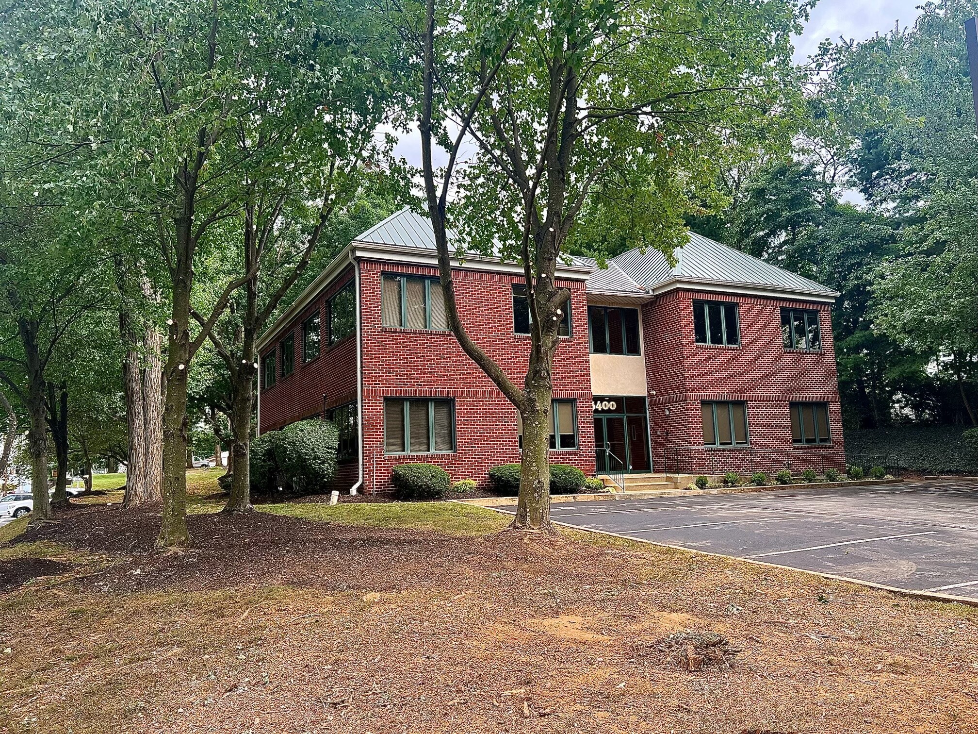 3400 West Chester Pike, Newtown Square, PA to rent Building Photo- Image 1 of 5