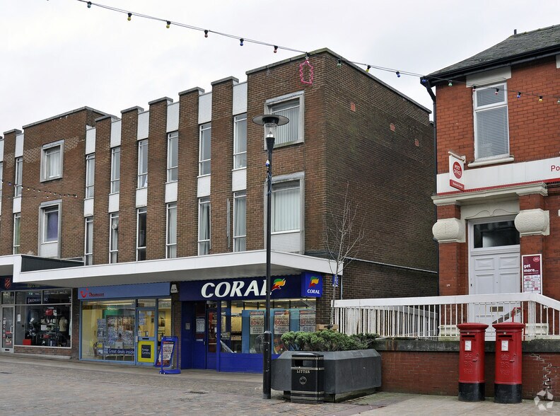 17-17A Aughton St, Ormskirk for sale - Building Photo - Image 2 of 3