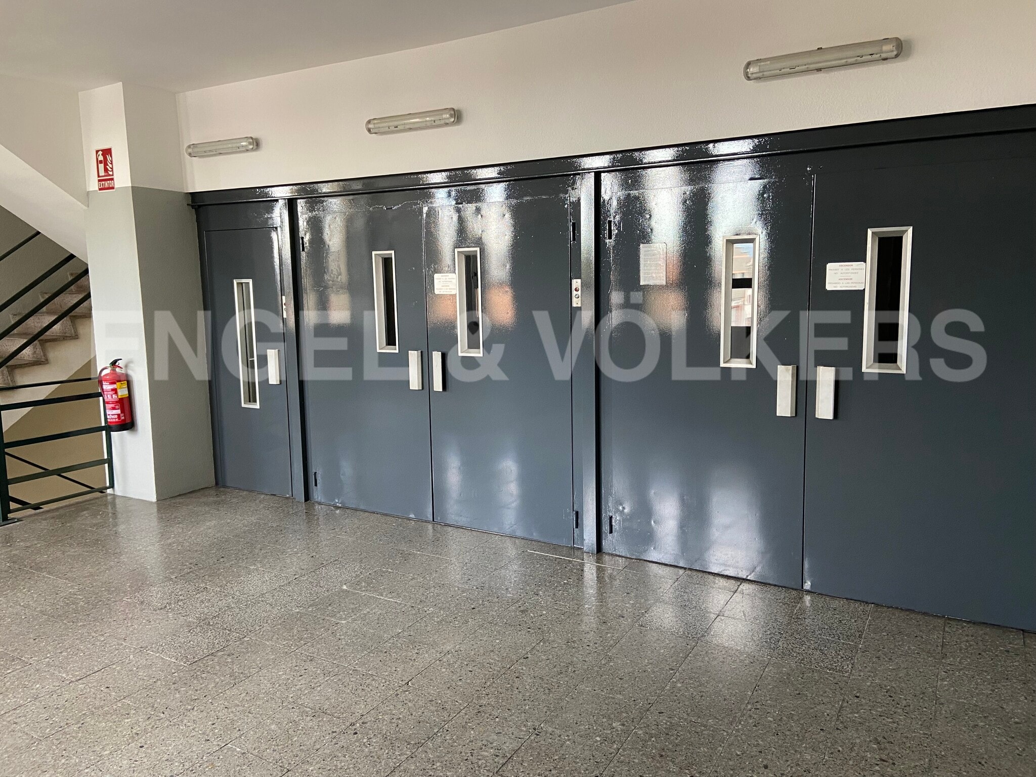 Industrial in L'Hospitalet de Llobregat, Barcelona to rent Interior Photo- Image 1 of 14