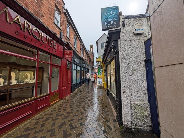 5 Swan Ln, Guildford to rent - Building Photo - Image 3 of 3