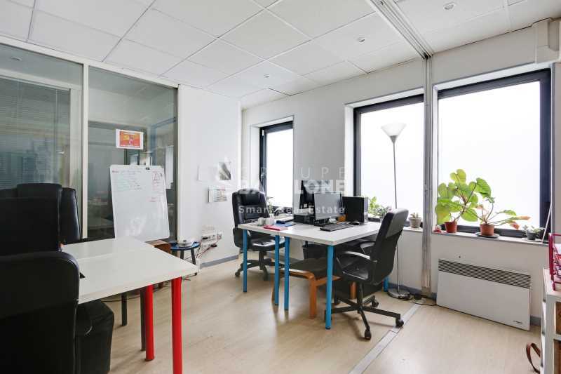 Office in Levallois-Perret to rent - Interior Photo - Image 3 of 11