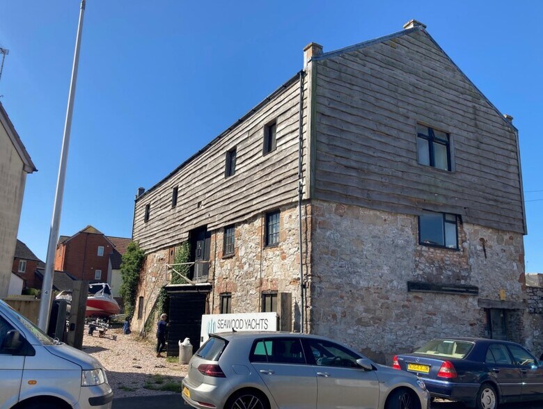 9-11 Camperdown Ter, Exmouth for sale - Primary Photo - Image 1 of 1