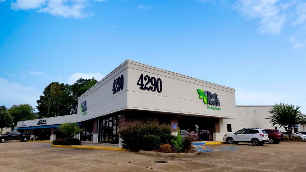 4290 Lakeland Dr, Flowood, MS for sale - Building Photo - Image 1 of 1