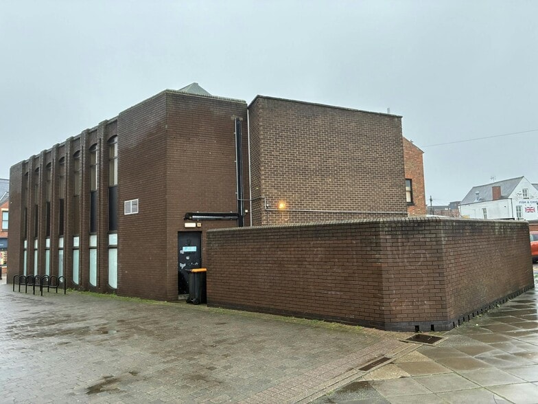 79 High St, Nottingham to rent - Building Photo - Image 2 of 6