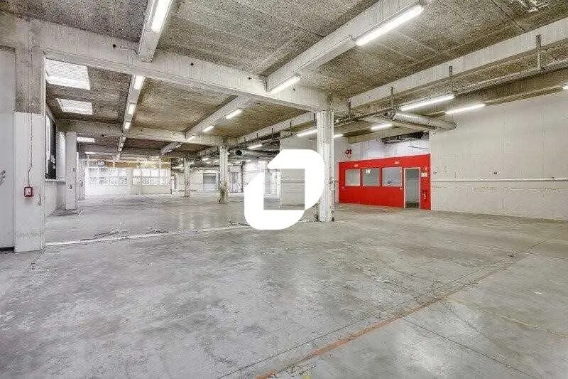 Light Industrial in Aubervilliers to rent Interior Photo- Image 1 of 13