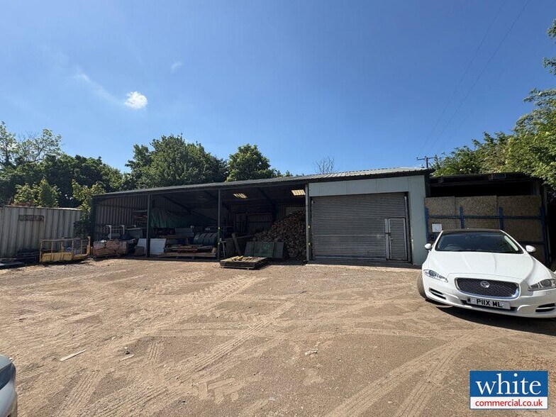 Northampton Rd, Bicester for sale - Primary Photo - Image 1 of 1