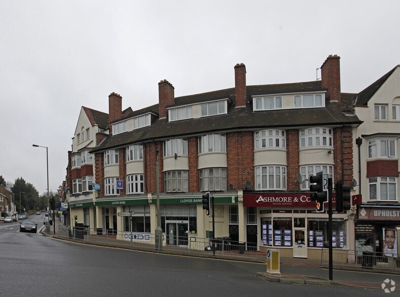 1-3 Finchley Ln, London to rent - Building Photo - Image 3 of 3
