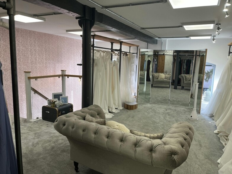 Wharf St, Warwick to rent - Interior Photo - Image 3 of 17