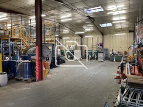 Light Industrial in Valenton to rent Interior Photo- Image 2 of 2