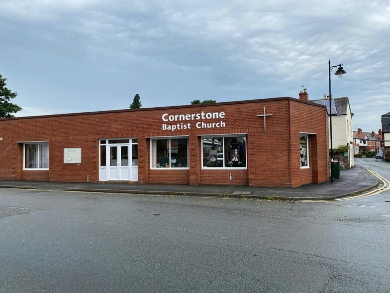 11 Lower Brook St, Oswestry to rent - Primary Photo - Image 1 of 2