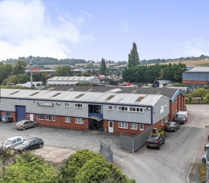 Briar Clos, Evesham to rent - Building Photo - Image 2 of 2