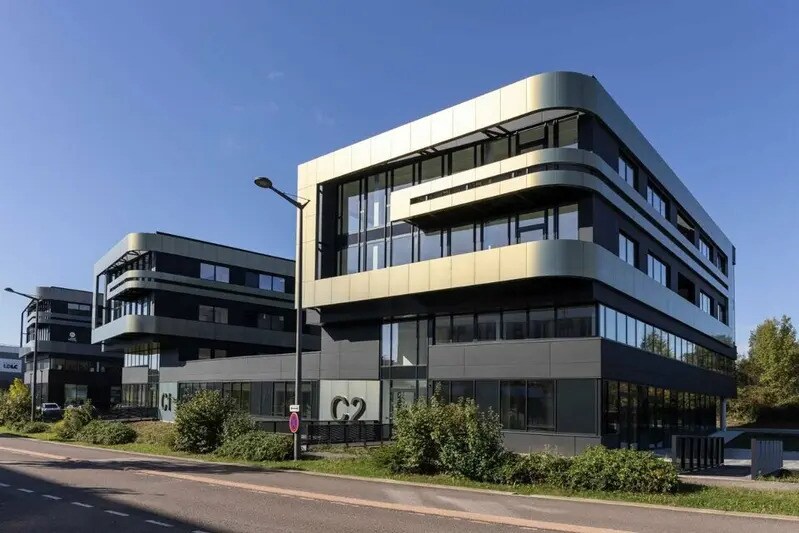 Office in Limonest for sale - Building Photo - Image 1 of 14